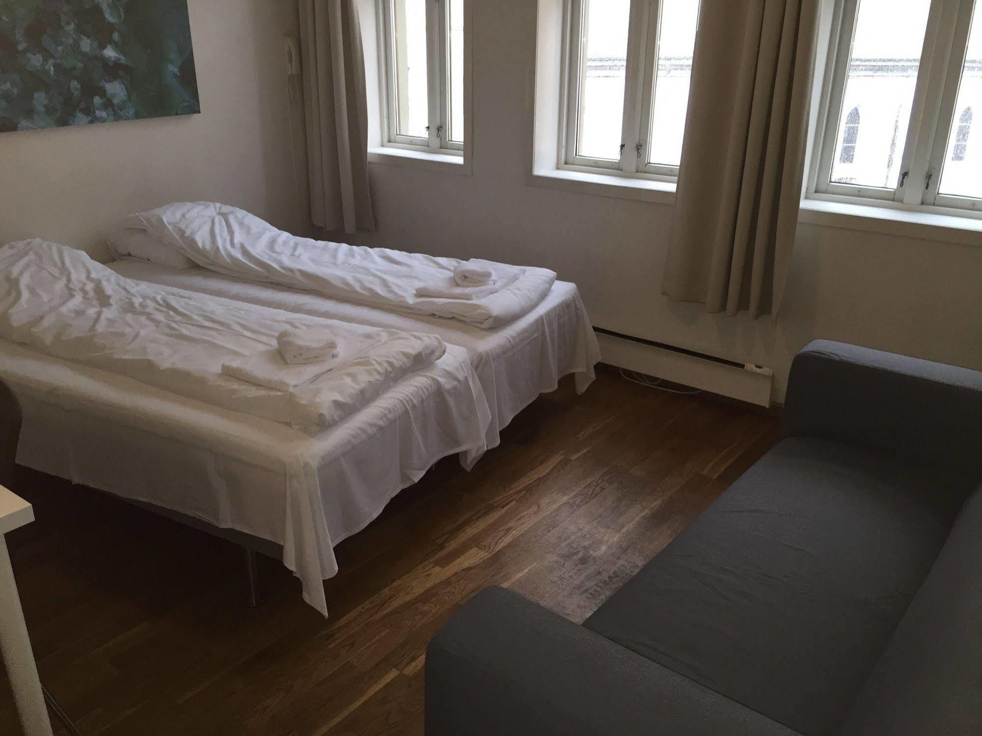 Budget Hotell 2*